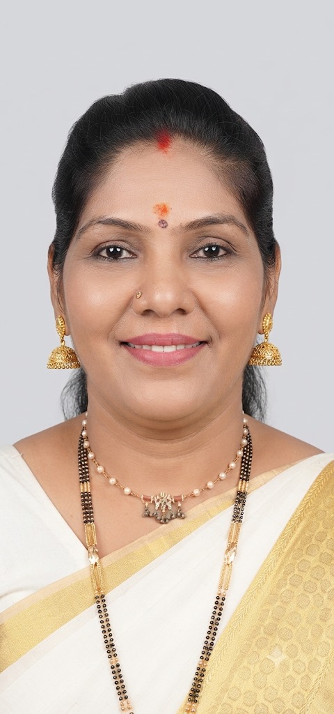 Vanita Manesh Kadkumbe - Part time Cook in Goregoan west in Mumbai